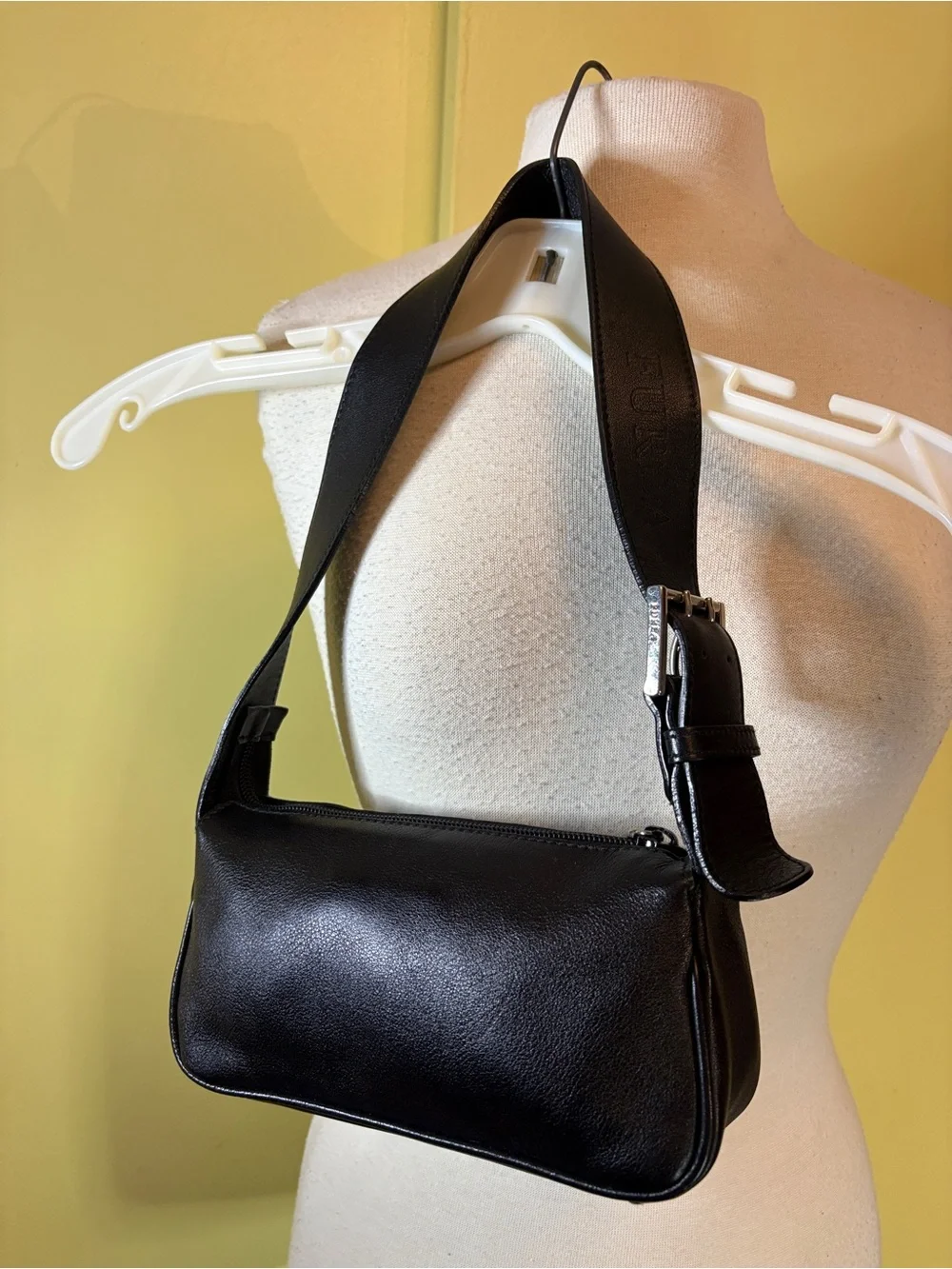 Furla Black Leather Shoulder Bag - Picture 1 of 17
